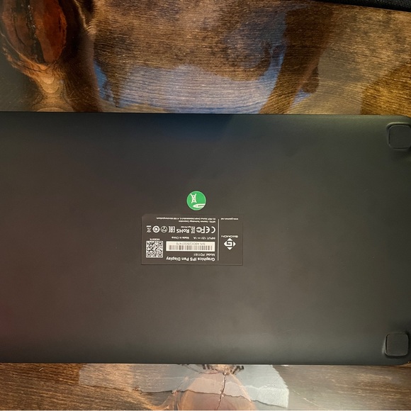 Gaomon PD1161 Drawing/animation pad. (Pad, cords, pen, pen stand,drawing sleeve) - Picture 2 of 8